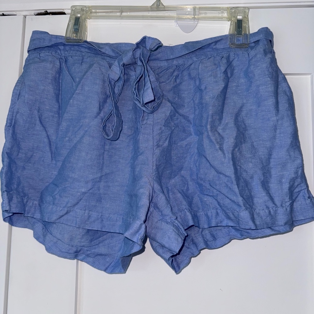 J.Crew blue shorts •